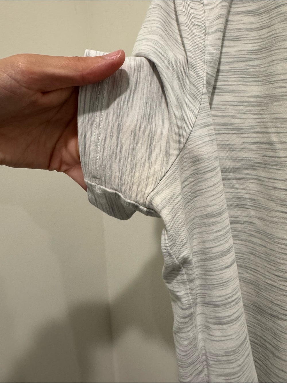 Lululemon Love Crew Tee Heathered White Gray Size 8 - Picture 5 of 6